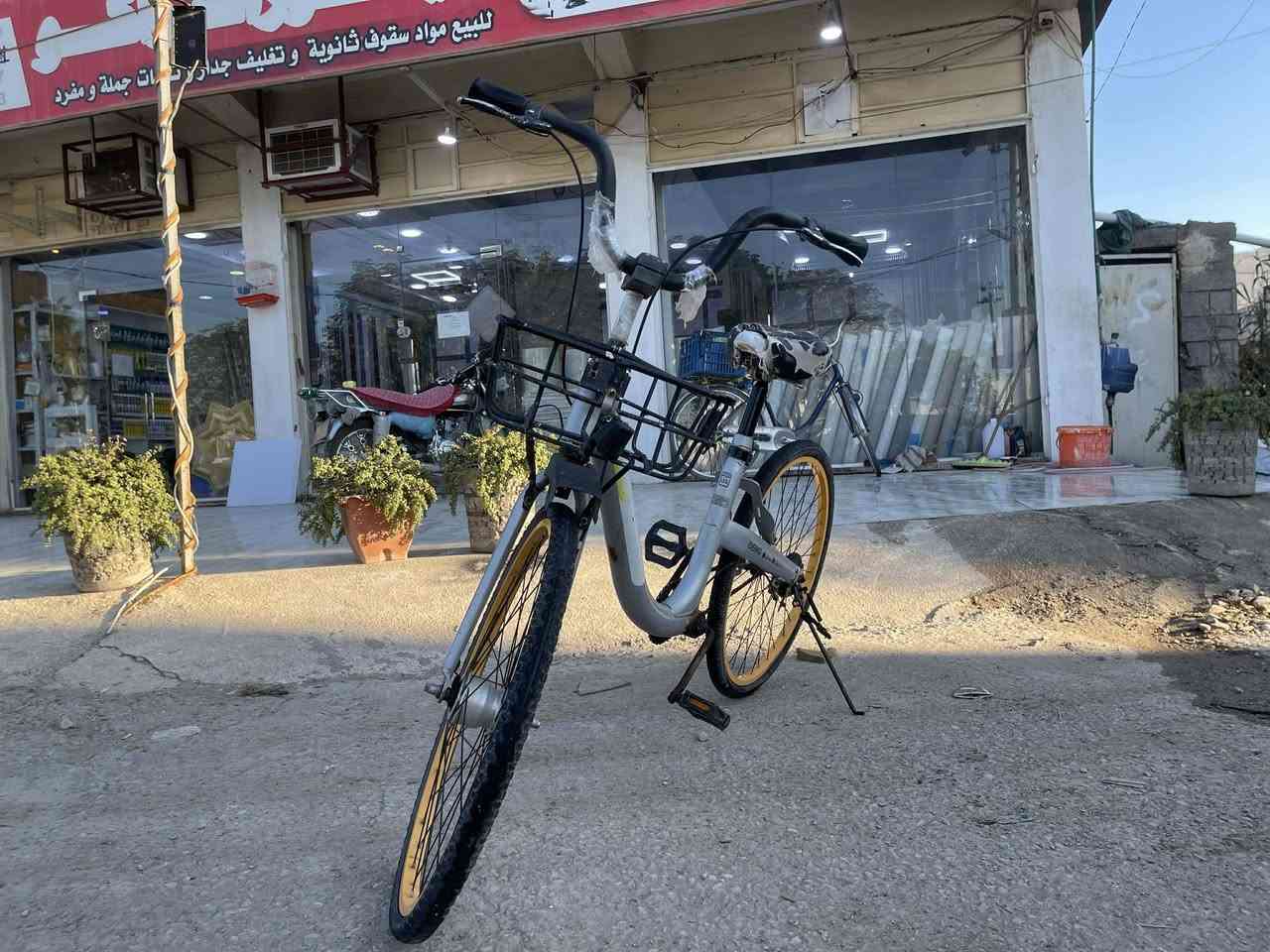 سلام عليكم 
باسكيل للبيع 
سعر 60وبي مجال 
عنوان:خانقين توله فروش 
رقم موبايل ***********
