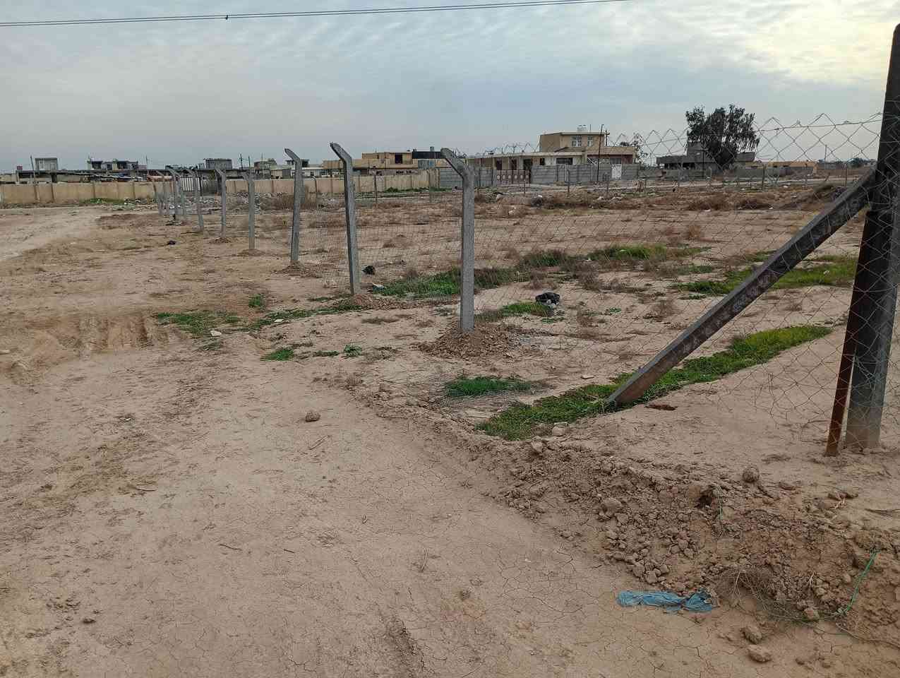 سلام عليكم دوانم للبيع طابو سند 25 مكان بغداد سبع قصور نهاية شارع ابو علي مجاور ثعالبه يوجد عل شارع 40 وخلف الشارع دوانم مربعه الواجهه 40 بناء مفتوح موقع حلو تبعد عل تبليط 30 متر ماء كهرباء متوفره مسيجات وكاملات الشراي ينتصل واتساب موجود غير متواجد عل فيس أرقام الهواتف *********** وشراي ينتصل ***********
