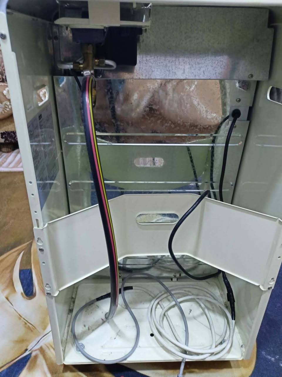 (صوبة كهربائية- غازية)
ما مستعمله شرط شغالة وتشتغل على الغاز والكهرب 
السعر 60  الف وبيها مجال
للاستفسال الاتصال على الارقام

***********
0751248078
