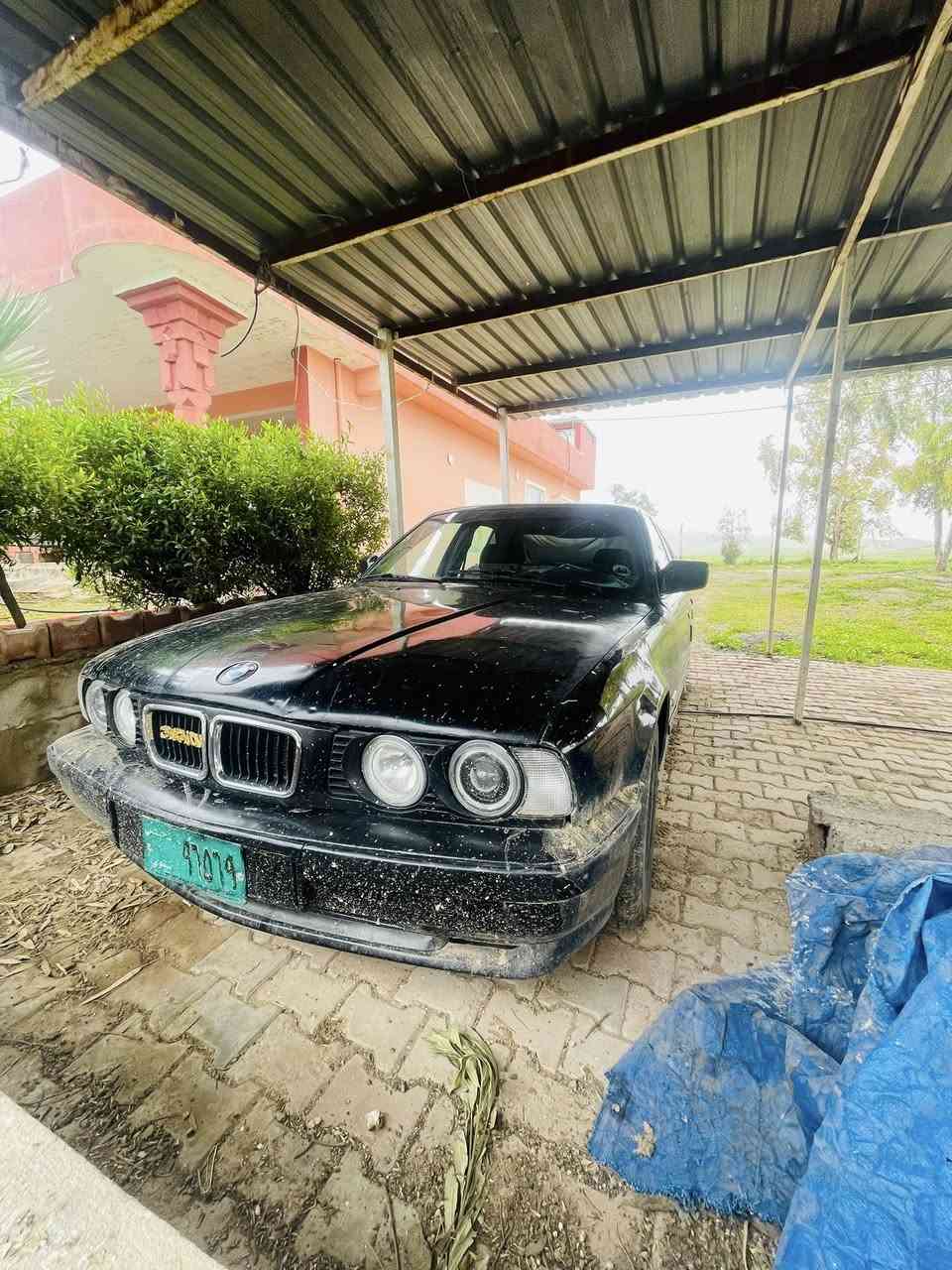 520 موديل92 كيار عادي محرك وكير بشارط. 4 جام كهربا سلايت. بدون حادث. سعر ٣٢ مجال ***********
