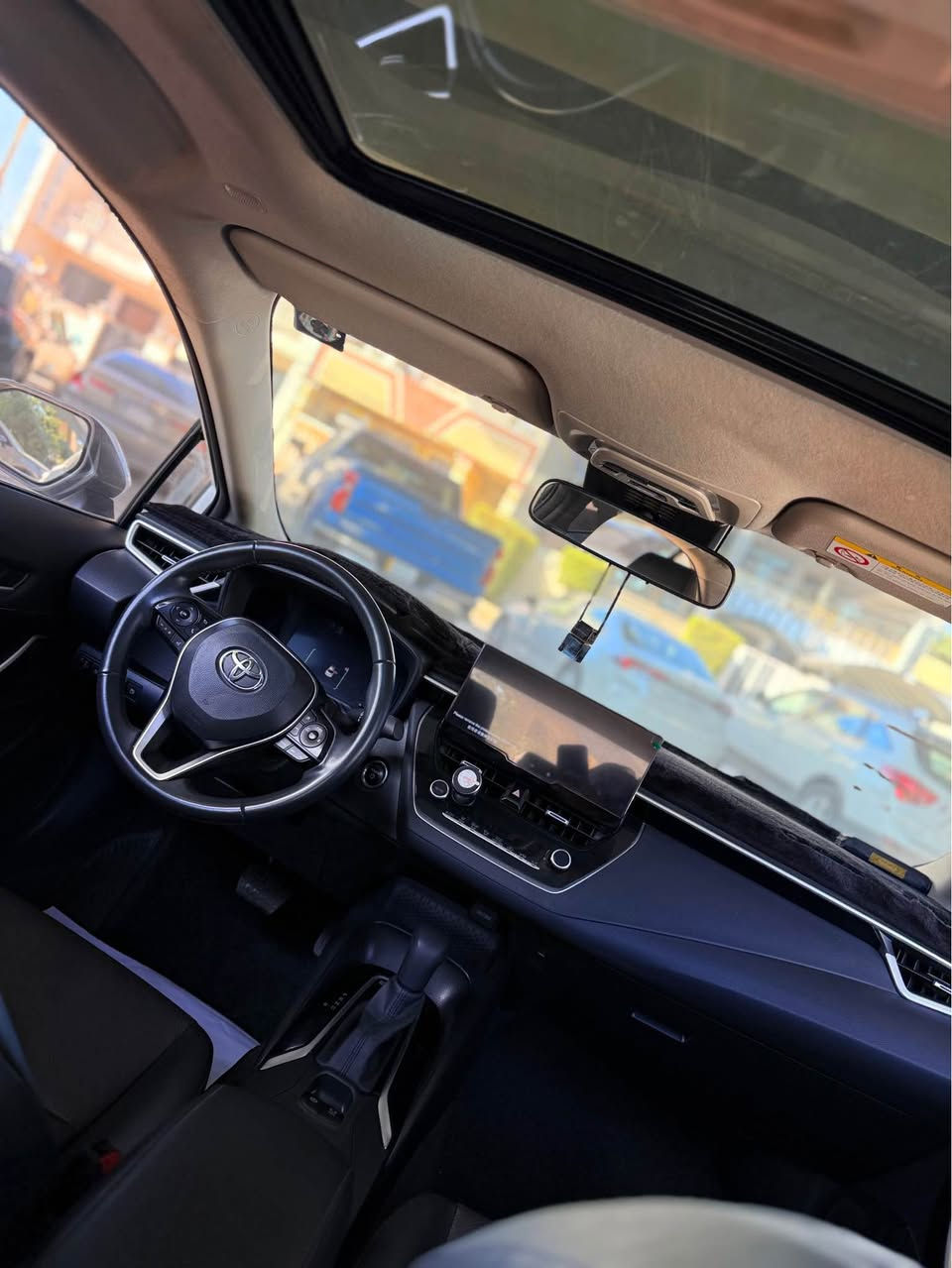 سلام عليكم 
كورلا 2025 فول 
فتحه وبصمه 
كشنات جلد 
هايبرد وبانزين
ماشيه 14 الف
الرقم : بغداد / بسمي 
السياره : مكفوله عدا بارد بسيط بجاملغ الامامي 
المكان: بغداد / الصليخ 
السعر : 149 بيه مجال بسيط جداً 
اللاستفسار : *********** بغداد, العراق
