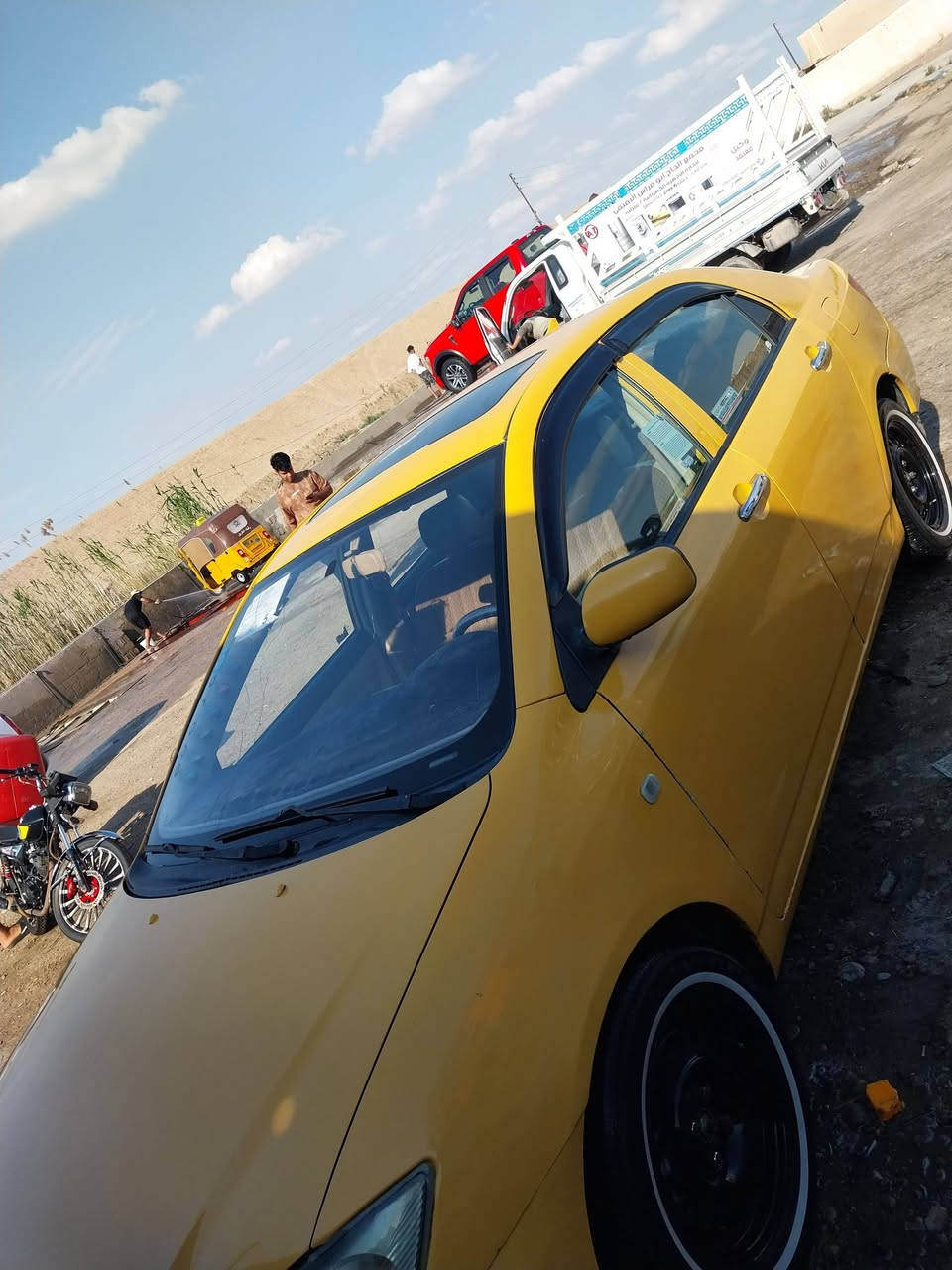 سلام عليكم سياره بي وايدي اف ثري موديل 2011بدون ضرب كهربائي كلا شغاله تبريد ثلج صدر أمامي خلفي جديد.  شاشه بيهه جديد   تخم تاير.خط ابيض جديد نقص سياره فقط مشط ستيرن مصفر غرامات وهيه شرط تحويل ثاني يوم بسمك ولسعر 43 وبيهه مجال  ولمو شراي لا يتعبني ومكاني بغداد وهاذه رقمي ***********
