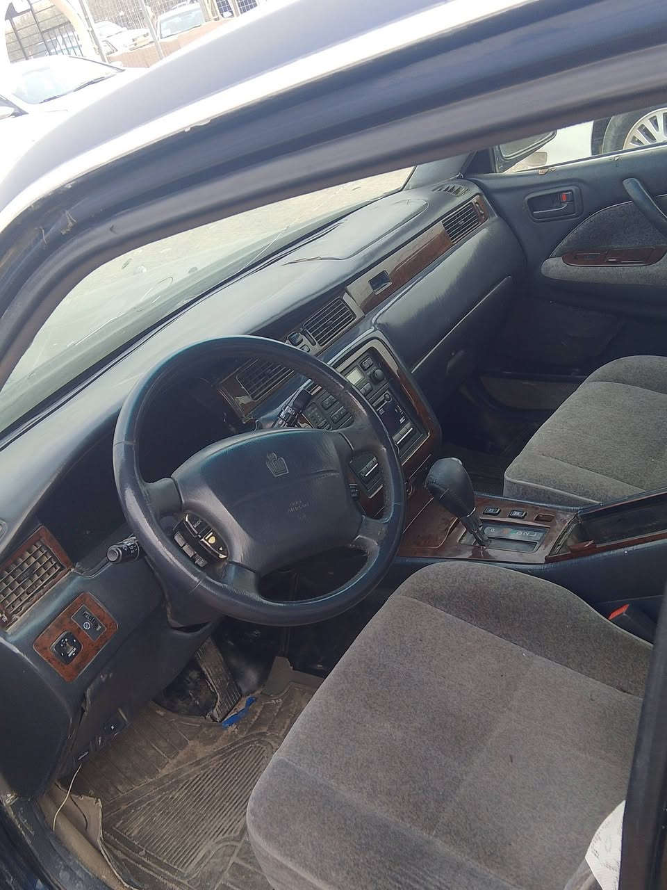 سلام وعليكم راس ثورة اللبيع السيارة 5دكم موديل 1999 مكفوله من الكص والنقل جثه ولعيب الشرعي السياره جاهزه تخم تاير السعر 85 وبيها مجال العنوان قضاء القرنه الستفسار على هذه رقم ***********
