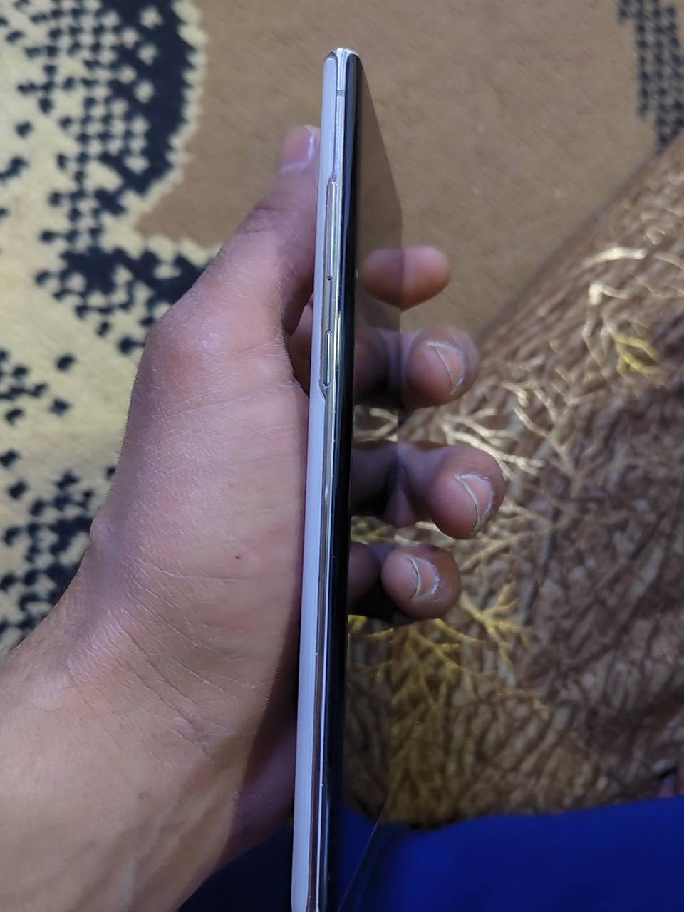 نوت 10بلص جديد لوك سامسونج ابيعك شرط وضمان  السعر ٢٧٥ مكاني حي انتصار ***********
