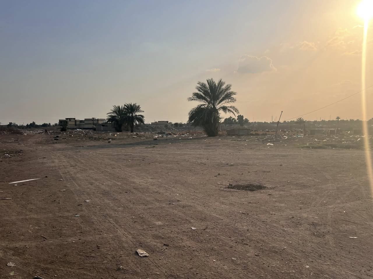 سلام عليكم قطعة للبيع مساحته 200متر طابو صرف بسم شخص واحد الواجه  7.5 والنزال 26
العنوان حله شارع 100تبعد عن شارع العام 400متر بيع مستعجل ابسعر امناسب 50وبي مجال قليل ولاستفسار اكثر مراجعت مكتب بهاء الجشعمي اللعقار العنوان المكتب حله شارع ميه قرب جسر المشاه 
‭0782 568 1268‬
