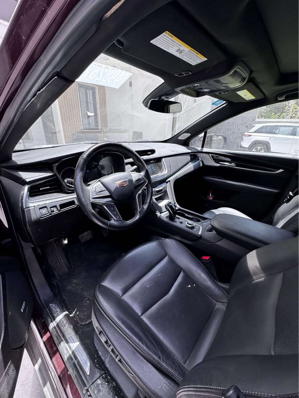 السلام عليكم
كاديلاك XT5
سياره فول الفول لاكجري 
ماشيه 31 ميل
رقم بغداد موديل 23
حادثها بسيط مثل ما موضح بالصور 
السعر 255 وبيها مجال بغداد, العراق


**إذا كنت صاحب هذا الإعلان وتريد حذفه لأي سبب، رجاءا أرسل رسالة إلى الدعم الفني**