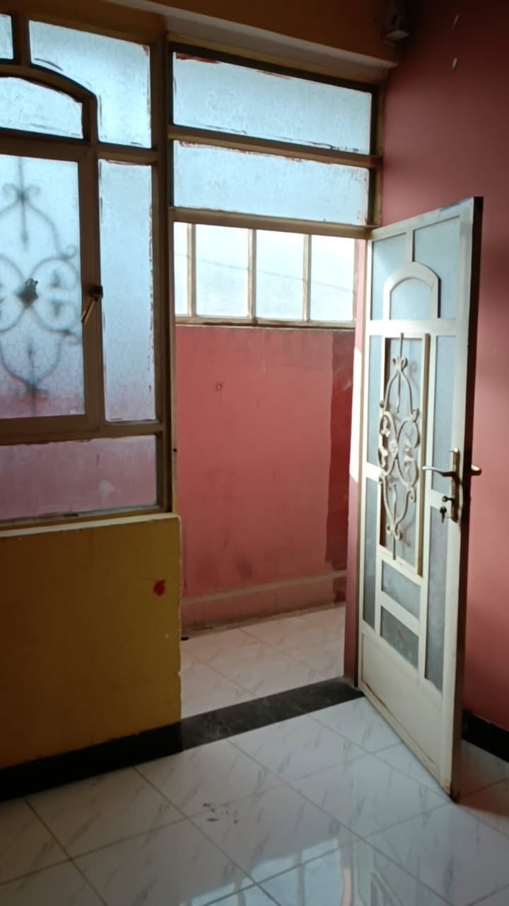 🏠شقه للايجار 🏠طابق اول /غرفتين /مطبخ /مجمع صحيات /الموقع :حله /مقابيل مستشفى التركي
السعر /250 قفل
للاستفسار مراجعه مكتب عقارات{#اضواءالمدينه}☎️***********
🌍عنوان المكتب /حله /بدايه شارع80 جهه كربلاء-مقابيل اسماك الشجيري
