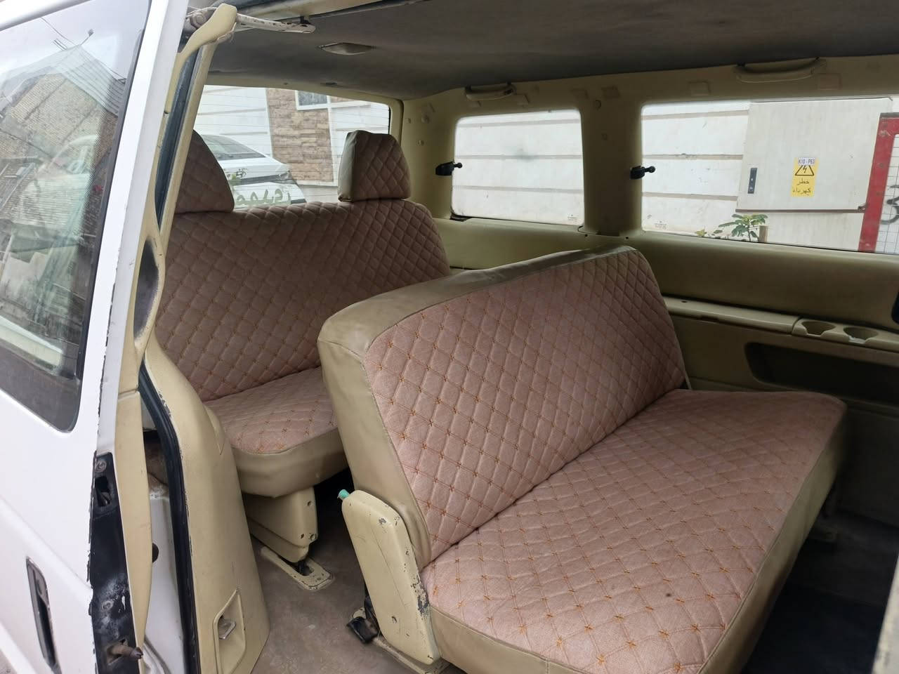 دوج كلايسر مديل ٩٤محرك كامري رقم واسط سيارة جاهره السعر ٤٢ مكان السيارة كوت الاستفسار ***********
