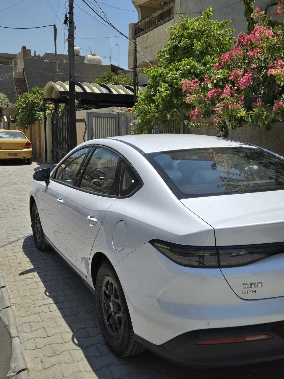 Byd seal 5
بي واي دي سيل 5
ماشية ٨٨٠٠ الكلي
ب19،250 
بصمة كارت كل غراضها الاصلية موجودة ووياها منضومة شحن هدية
بغداد دورة ميكانيك
***********
