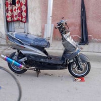 سكنس نوزل خطين 250 قفل  دراجة كاملة من كل شي عوزها بس كفر   مكينة مكفو...