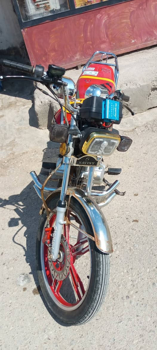 السلام عليكم دراجة سيفان موديل 23للبيع السعر 525وبيهة مجال المكان ديالئ بعقوبة تقاطع لسادة للاتصال عل الرقم ***********
