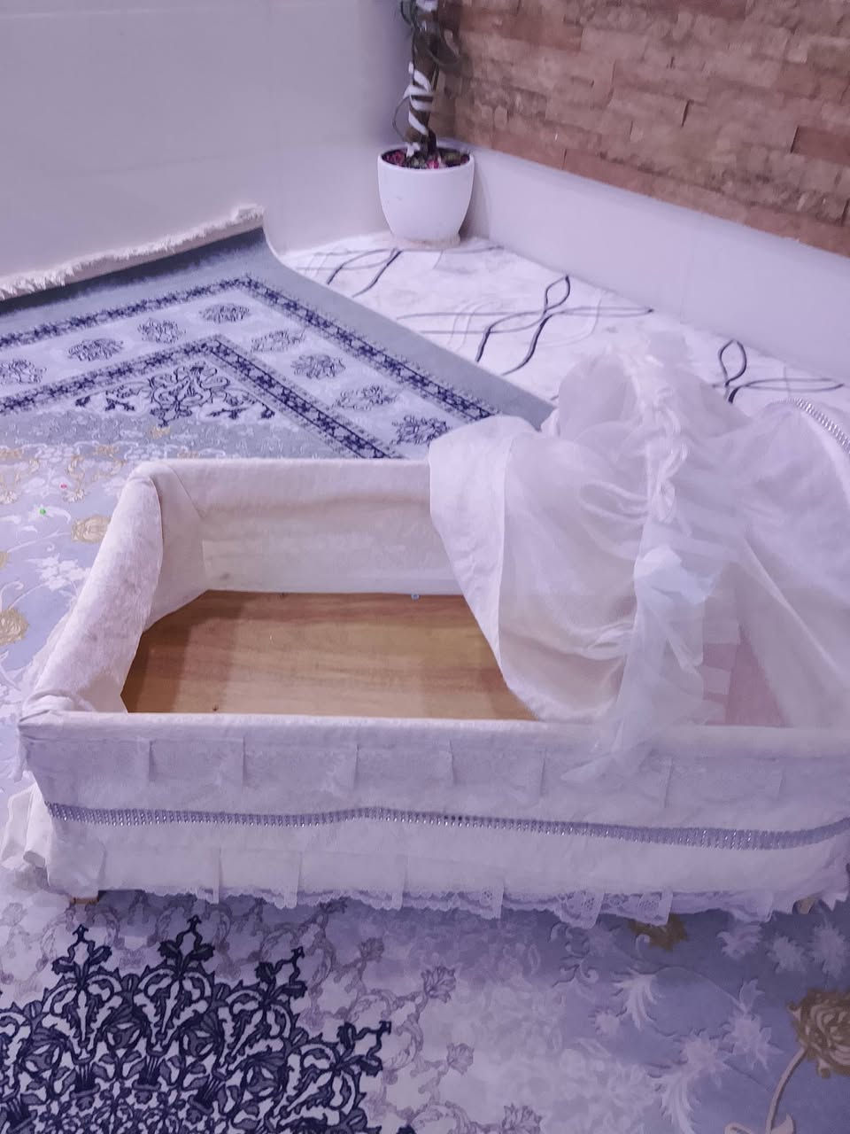 بۆ فرۆشتن زۆرخاوینە لەگازینۆئازادی بۆنرخ نامەبنیرە


**إذا كنت صاحب هذا الإعلان وتريد حذفه لأي سبب، رجاءا أرسل رسالة إلى الدعم الفني**