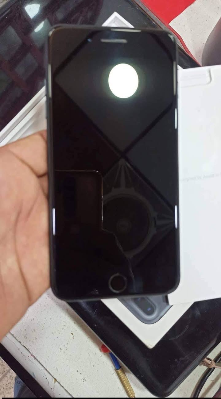 السلام عليكم البيع فقط ايفون 7بلص ذاكره 128بطاريه 69جهاز نضيف وجديد بعده بلادي وضع شركه سعره مناسب تواصل ***********
