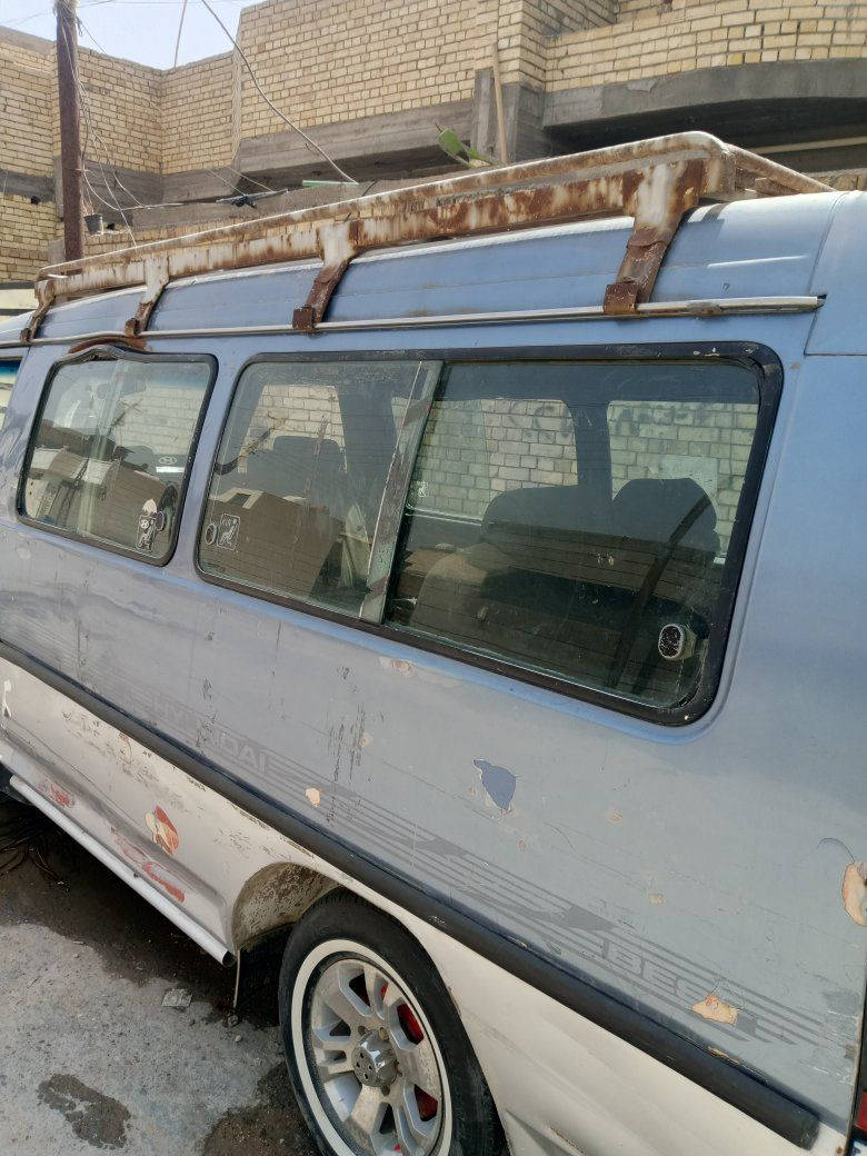 سياره هونداي 94 مكينه كاز هونداي كايمه بغداد بسمي مامطلوبه ولاربع رقم الماني ***********
