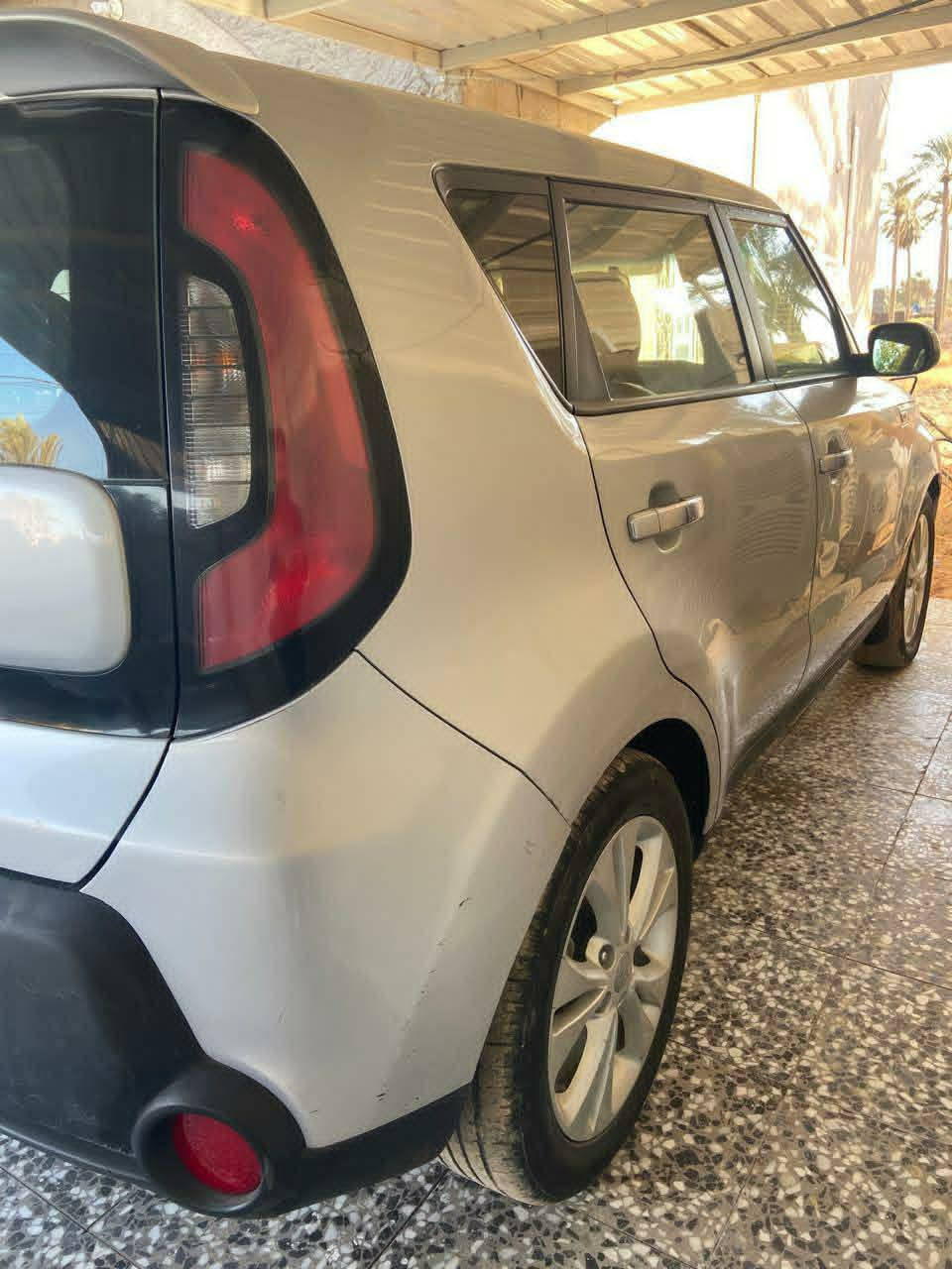 السلام عليكم
للبيع كيا صول موديل 2015  رقم بابل 
وارد امريكي محرك 2000
ماشيه  mil 96
ضررها چاملغ وباب  بدون دواخل بدون ايرباك 
السياره جاهزه من كل النواحي .
مكان السياره بابل / حله 

للتواصل  ***********
او مراسله الخاص
