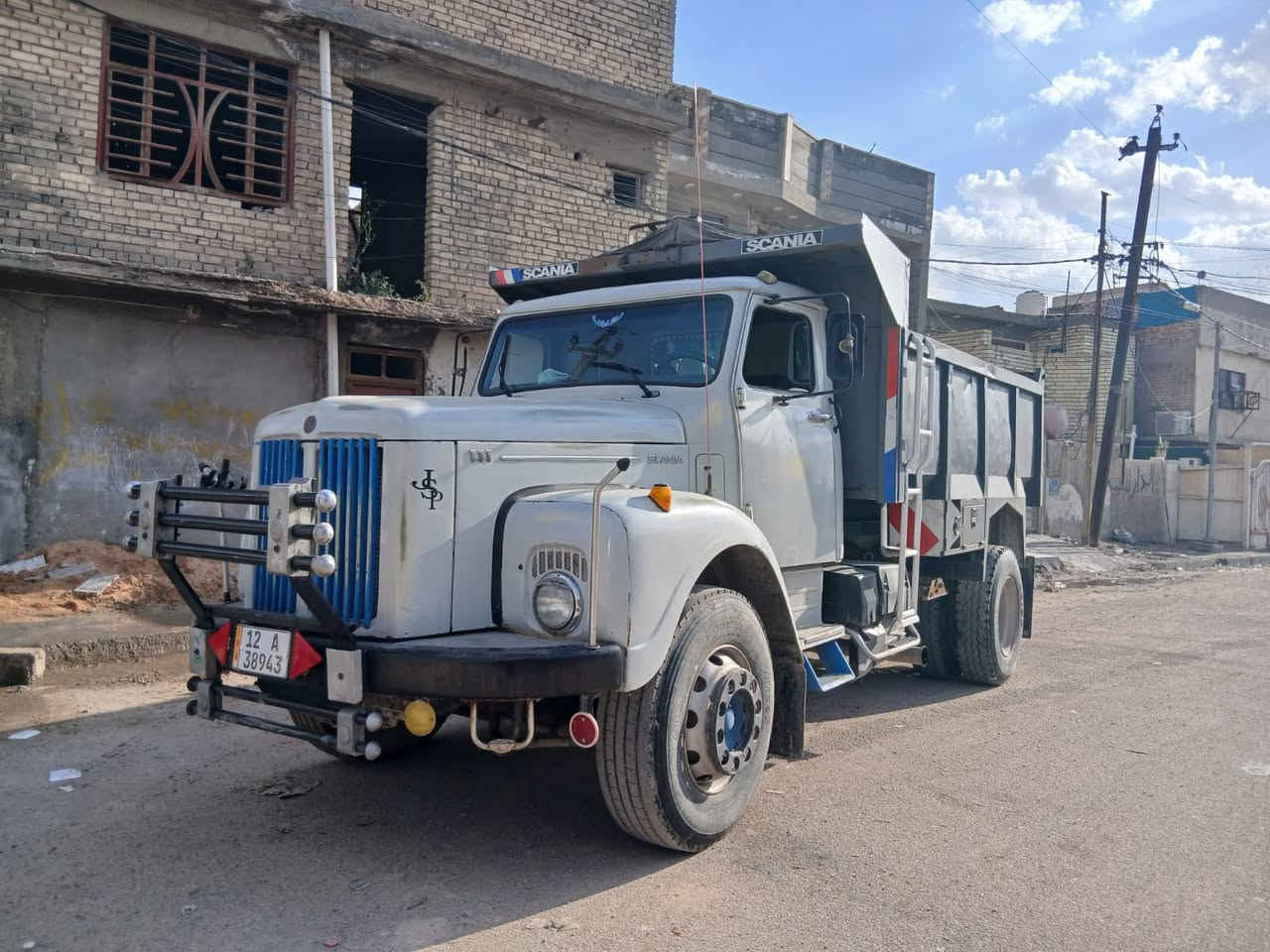 سلام عليكم سكانيا للبيع 111 موديل 81 رقم نكليزي نينوى
مكينه سوبر كير اوربي اكسن خفيف سياره وضع الشركه غرفتها كامله ***********
