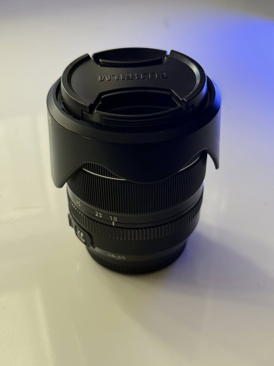 للبيع عدسة فوجي XF 18-55mm f/2.8
العدسة بحالة ممتازة ونظيفة جداً، فوكس سريع وجودة صورة معروفة لعشاق فوجي.
للاستفسار خاص


**إذا كنت صاحب هذا الإعلان وتريد حذفه لأي سبب، رجاءا أرسل رسالة إلى الدعم الفني**