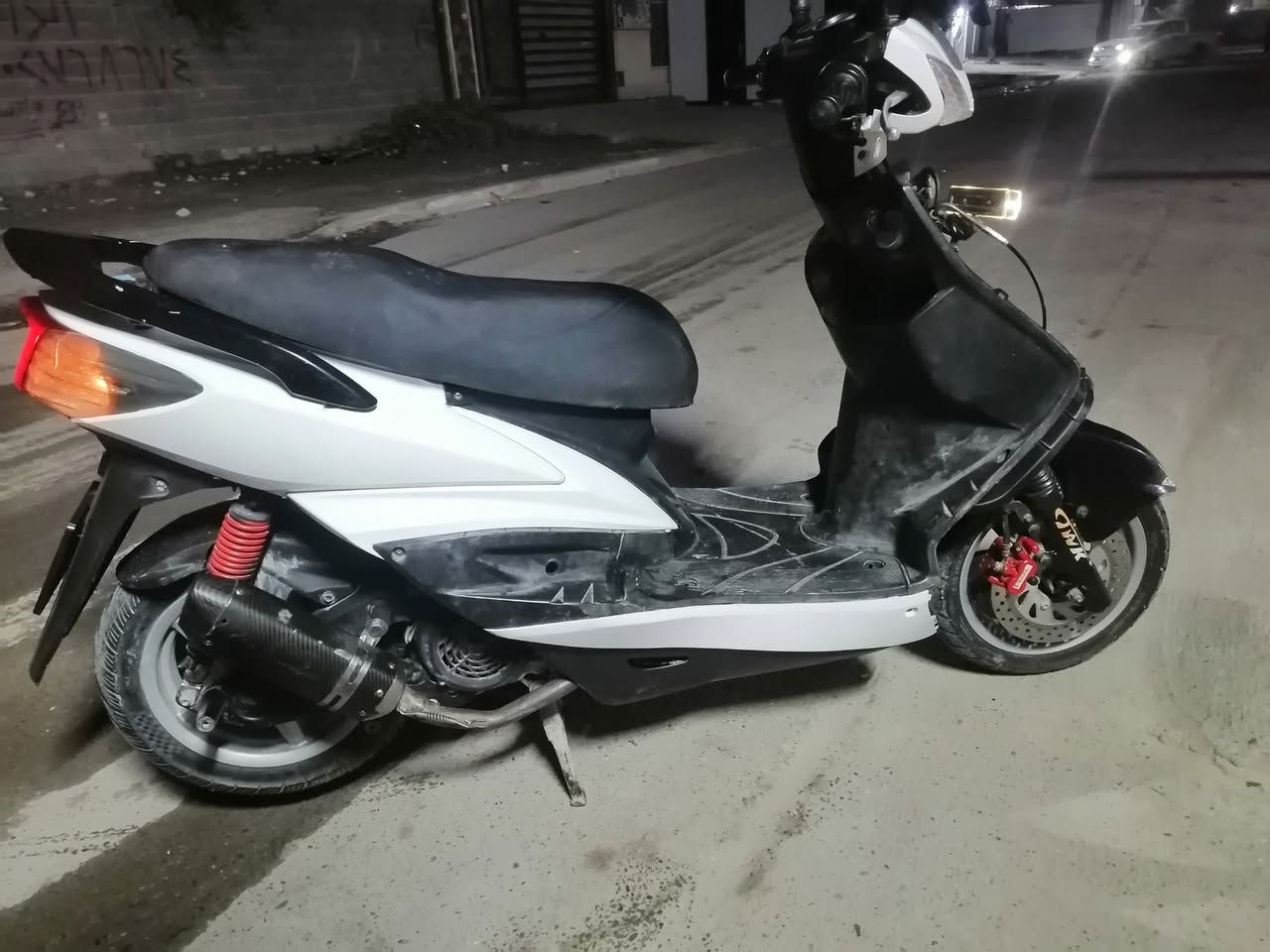 سلام عليكم سكنس مال رمبه ماشيه ٣٢ ياباني فحل سلف راضي صالنصه رياضي تزويد جامه تزويد زنون سعر ٦٥٠ ***********  مكاني بغداد حي اور
