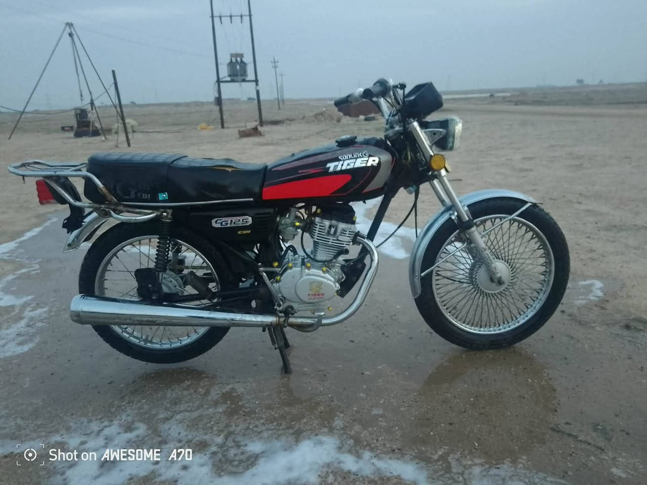 دراجه تايكر ادوات ادوات للبيع سعر 500اوبيه مجال مكاني سفوان سفوان لتواصل ***********
