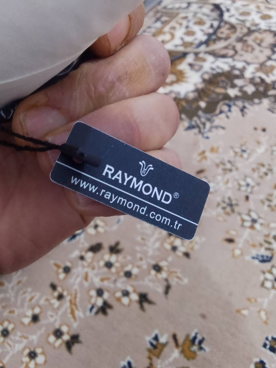 اللهم صل على محمد وال محمد الطيبين الطاهرين
رايموند سويسري أصلي وكالة جديدة لم تستخدم سيراميك بل كامل كوارتز كونغراف قطر 45 طوك تغليف ذهب عيار 18 سعر 125 دولار


**إذا كنت صاحب هذا الإعلان وتريد حذفه لأي سبب، رجاءا أرسل رسالة إلى الدعم الفني**