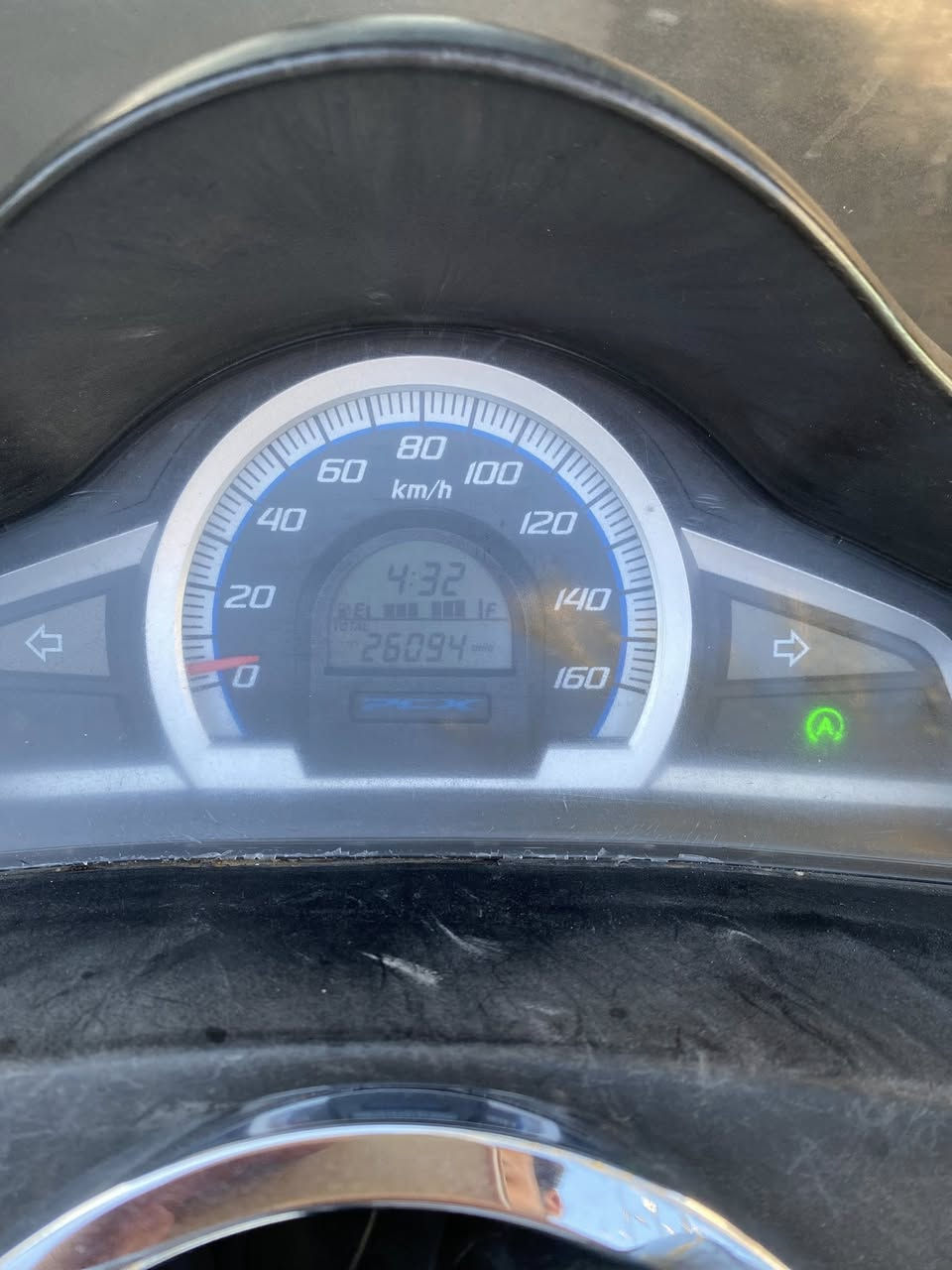 بيسي اكس جيل الثاني الدراجه بعدها وكاله ماشيه 26 فقط حساس استان حساس ازدحام عليها درع امامي اني شديته وعليها كشن تزويد الدراجه ياباااني صارلي شهر نزلتها من المعرض ب ١٧ رايدها ب ١٦ مكاني بغداد رقمي ***********
