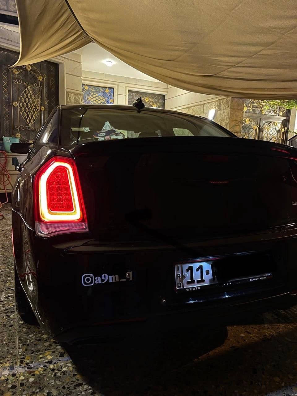 السلام عليكم
كرايسلر 300c موديل 2016 حادثها جاملغ خلفي بدون دواخل بجم كبس السياره بدون ارباك السياره تو ويل رقمها بغداد ب اسمي   فول موصفات بانوراما قطعتين هيتر ب مرايه  كير ماوس  بصمه دخول تشغيل عن بعد مكينه  وكير مكفولات بشرط برغي ما مفتوح السياره عليها ادامه صدر + فيتبم كله جديد السياره استخدام شخصي 
***********
