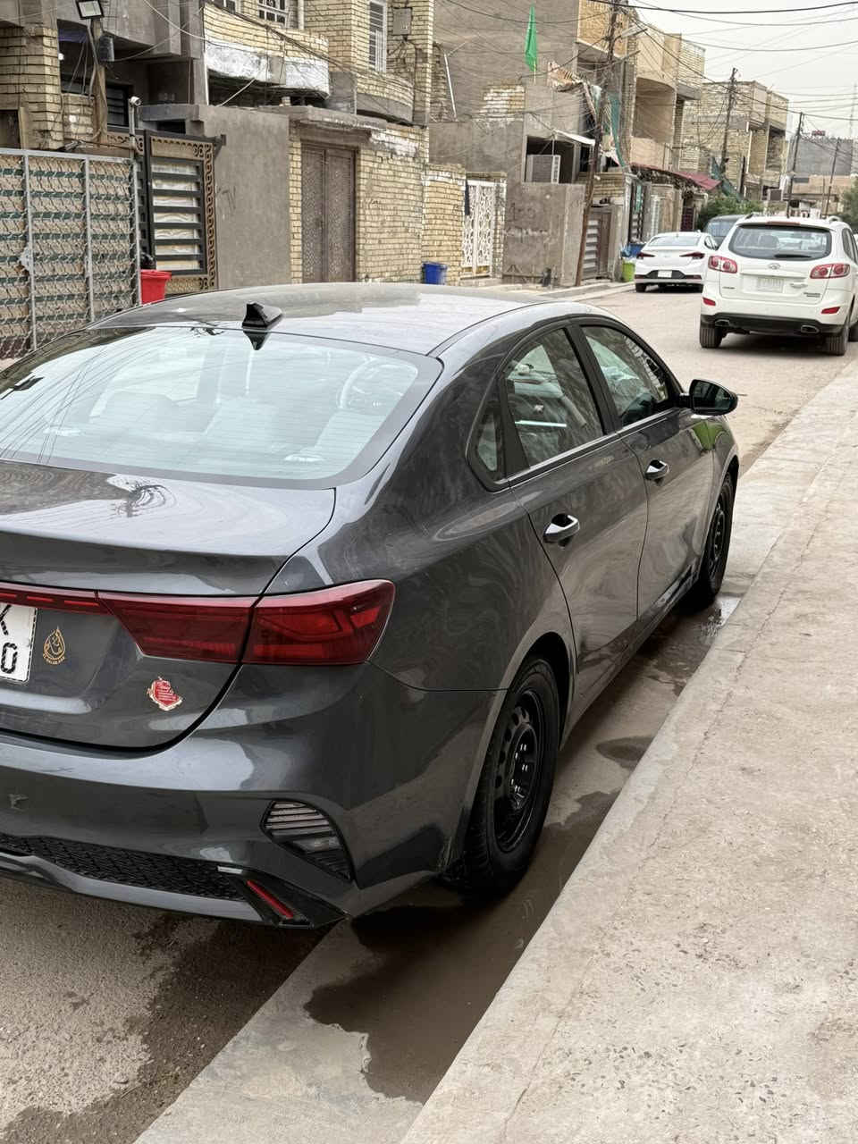 السلام عليكم
فورتي 24وارد أمريكي السيارة خير من الله دخول جديد 
محرك 2000 دوش 
لون فيلي 
تحديد مسار 
كروز سرعة 
تبريد خير من الله 
تخم ويل 15جديد 
تخم تاير 
دوشمة عام سفريات 
صدر جديد 
ماشية 121 الف مشي امريكا 
حادثهة جاملغ خلفي اليسرة وشبر بارد بلنبنيد 
السعر/158 وبيهة مجال 
العنوان الزعفرانية 
***********
