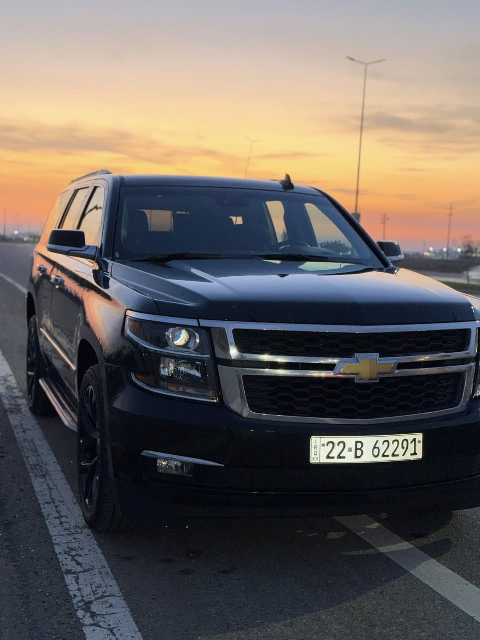 تاهو وارد امريكي موديل 2018 LT 1
دخولها للعراق كلين تايتل 
بالعراق صار بيه 3 مكانات تعديل بارد او 4 صغار 
جاملغ السكن شبر تقريبن وبين باب السكن وخلف السكن ايضاً بيه تعديل 
مكفوله من الصبغ والتبديل والجلج
مواصفات 
سلايت 
كشنات خزن وكهرباء وهيتر 
كشن vip 
صندوق جك 
محرك 5300 V مكفول مامفتوح 
گير دبل اكسل مامفتوح وبدون عيب 
رادار امامي وخلفي 
تحديد مسار 
وسلايد روف 
وباقي المواصفات المعروفة 
ماشية 132000 كم 
سعرها 340 ورقة وبيه مجال بسيط 
للاستفسار الاتصال 
***********
*********** 
#مكان_السيارة_كركوك
