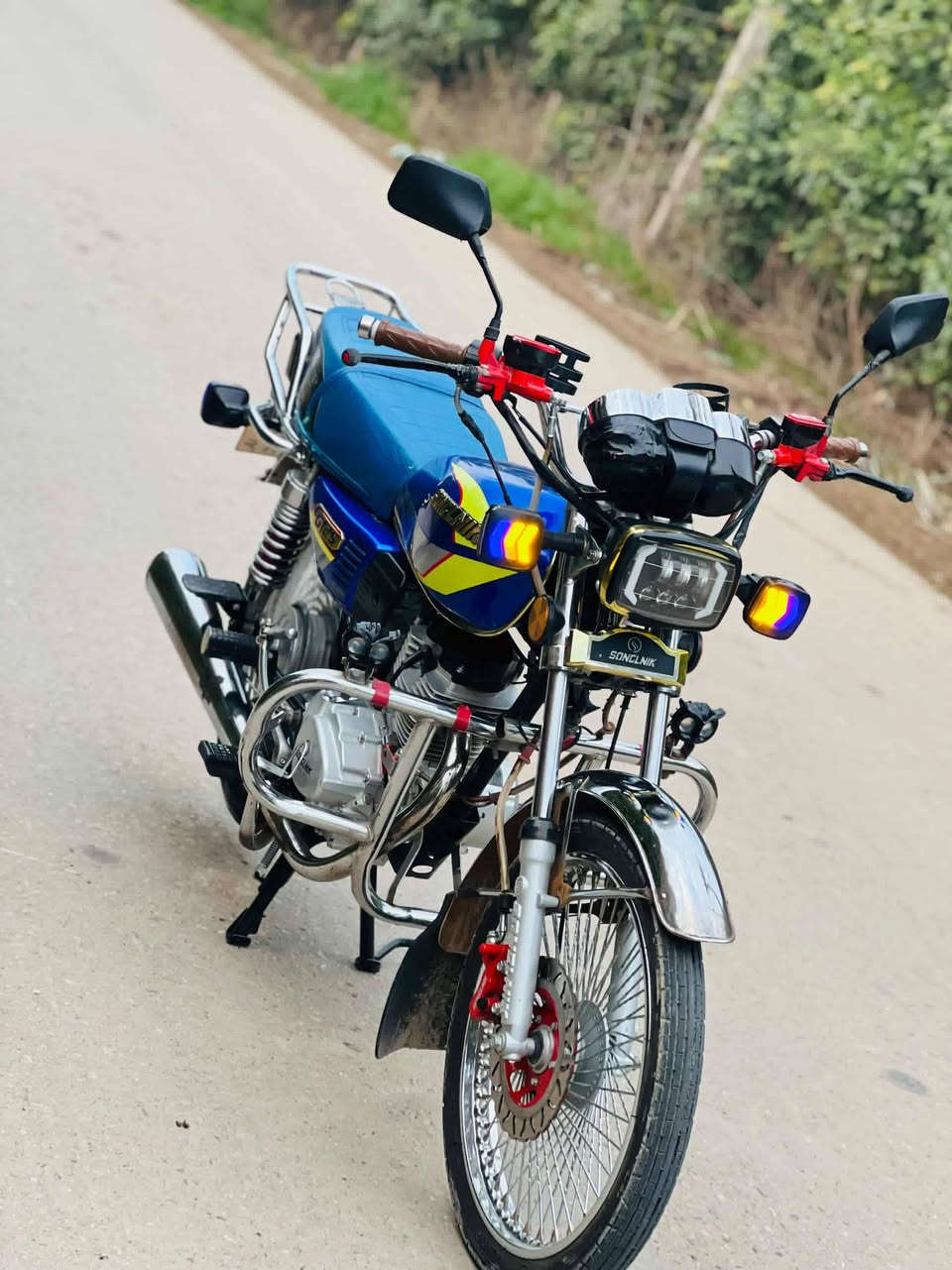 سلام عليكم دراجه تايكر للبيع موديل 2024كلشي بيهة شغال محرك مكفول من فتح  سعر 700وبي مجال بسط حك جيه مكان واسط الصويره  متواجد عل خاص


**إذا كنت صاحب هذا الإعلان وتريد حذفه لأي سبب، رجاءا أرسل رسالة إلى الدعم الفني**