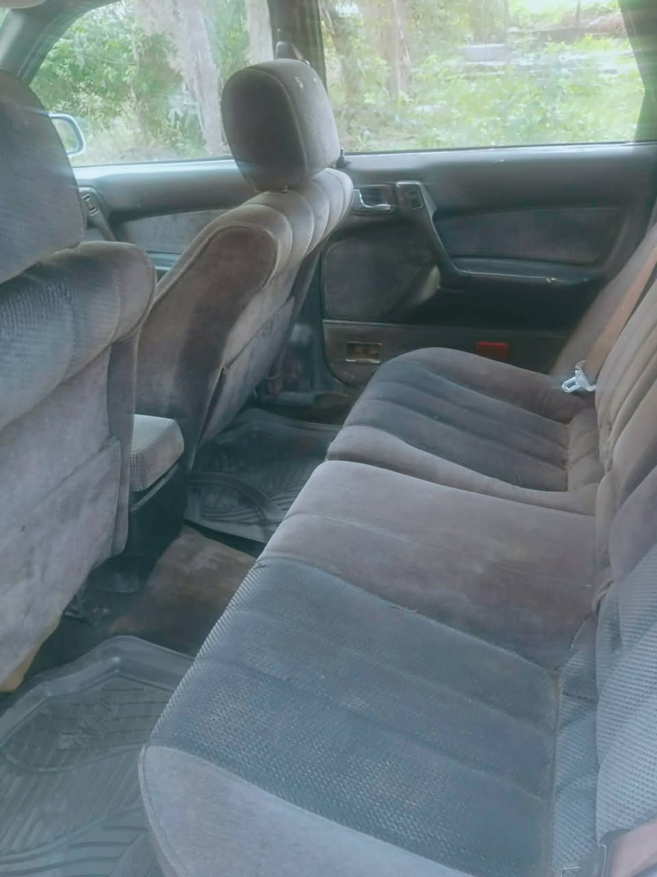 السلام عليكم 
مستبوشي كلند 
موديل 1991
محرك تك المرغوب
سنويه عظم 
كابون بانزين بيها
شرط الوكالة والتحويل من الشرعي 
مشروع وطني لل28 
السيارة بدون ضرر وبدون صبغ بشرط
طخم الامامي والخلفي جديد
طخم تاير ما صارله اسبوع جديد
السيارة جاهزه وحلوة وترايك وين ما يعجبك
اخواني سعر السيارة 32 وبيها مجال بسيط للطيبين
رقم الهاتف/***********
الكورك بي واتساب
