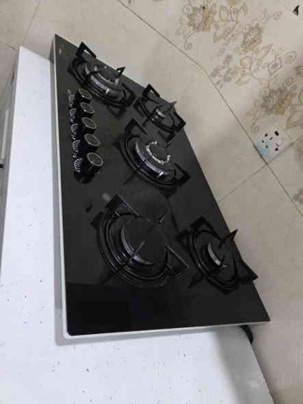 که ونته ری هه یکه ل ئه له منیۆم ده رگا ی داری بالۆن پریسه ته باغیشی له گه له که م   به کار هاتوه نرخی 380 هه زارو مامه له شوین هه ولیر *********** شقلاوة
