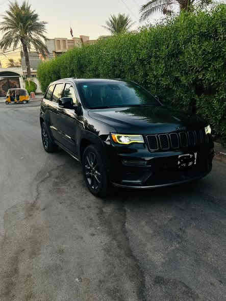 السلام عليكم 
🧿اللهم صل على محمد 🧿

للبيع او المراوس حسب القناعة 

جيب شيروگي 2018

السيارة فووووول مواصفات 

رادارات أمامي وخلفي 

كشنات جلد 

خزن ميموري 

مري شفط 

حساس امامي وخلفي وجانبي 

بانوراما 

وباقي المواصفات الجيب معروفة 

السيارة وارد أمريكي حادثها جاملغ سرقة وموجودة صور الحادث 

السيارة نضيفة وجديدة ما ناقصها شي 

رقم بغداد الجديد تحويل ثاني يوم

السعر 230 وبيها مجال للطيبين 

مكاني بغداد للأستفسار ***********
