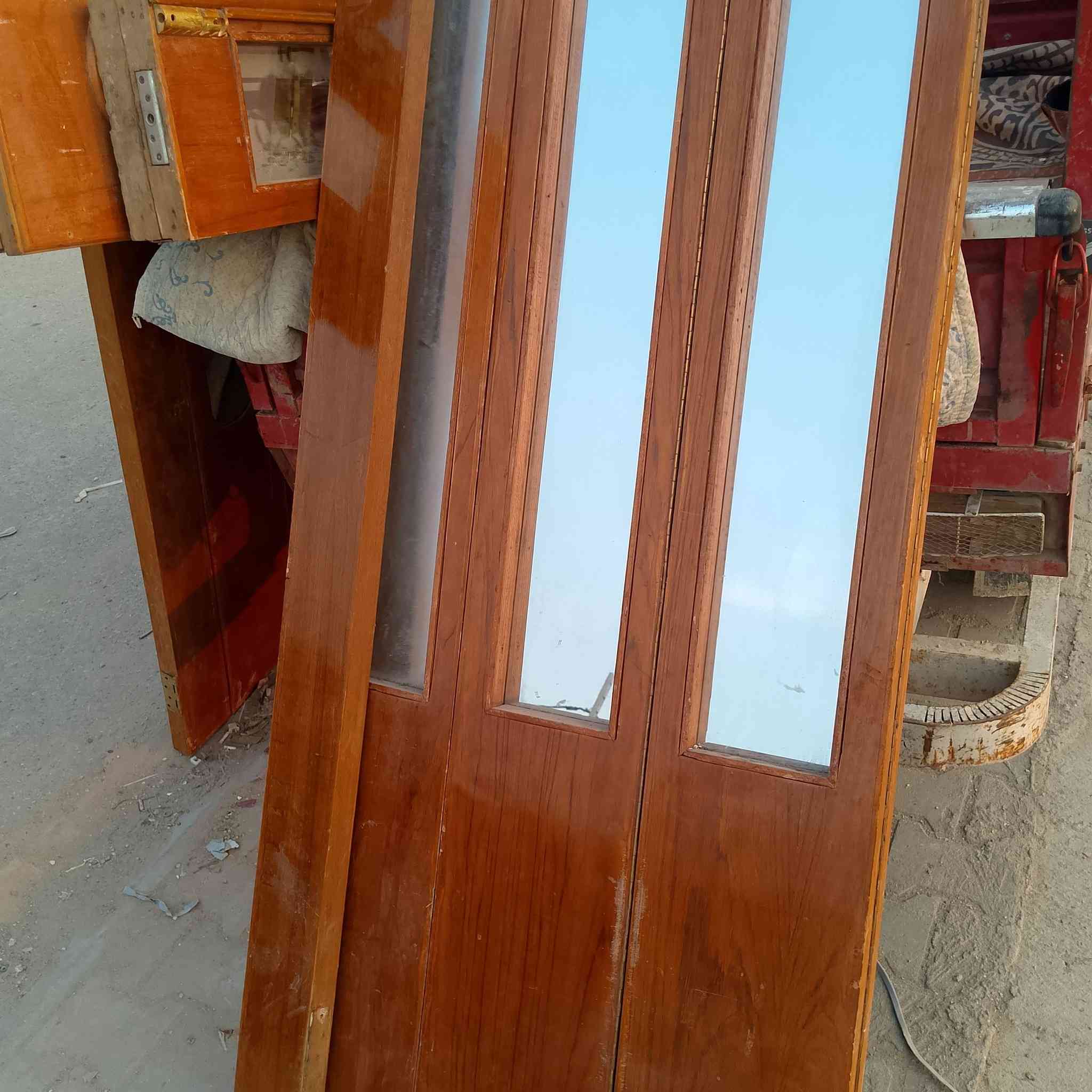 من رخصت مدير الكروب باب دفتري للبيع عايز بس جرجوبه تسكام الخشب صاج السعر 100او بي مجال العنوان النجف حي النداء ممتواجد على الفيسبوك رقم التليفون ***********
