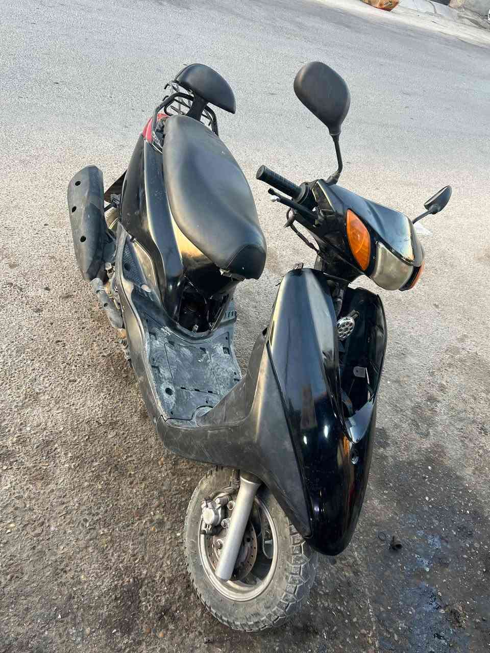 السلام عليكم
بريز نضيفه للبيع مفتوحه مره وحده قبل سنه الدراجه خير من الله شلعه ومعدل مكاني بغداد السيديه تقاطع درويش رايدهه ب ٤٧٥ وبيهه مجال حك جيه  *********** واتساب
