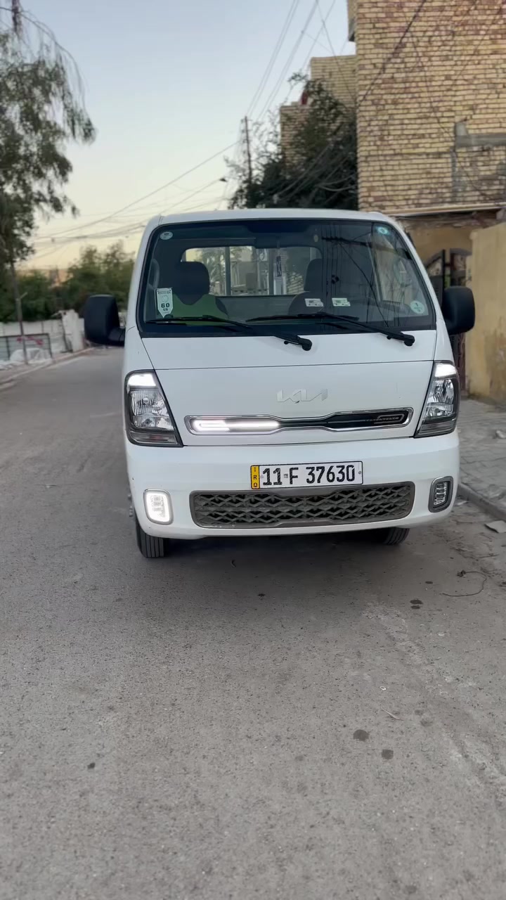 سلام عليكم كيه فحل موديل ٢٠٢٤ للبيع داخل مغلف مال مسكر تحويره ١٤ ستد ٢٧ الماني بيه منضومه مال هوه بس تشد تاروسه كير محرك شاصي اكسل كله وضع الشركه السياره بلاديه كله بيه طخه بل لغد بارد تريد محجر او بدون محجر السعر اتصل *********** مكاني بغداد الحسينيه
