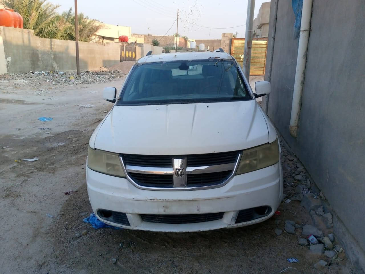 جورني موديل 2009 رقم بغداد الماني كما موضح بالصور عطله فقط العقل والجوزه يرادله برمجه وشرط التحويل سعر 60وبيه مجال ***********  عنوان بصره
