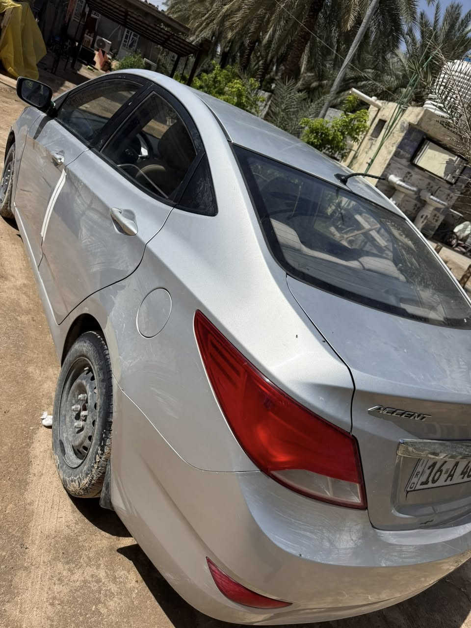 للبيع اكسنت موديل 2015  رقم قادسيه إنكليزي 
باسمي تحويل مباشر 
السونار مرفق السعر 92
***********
