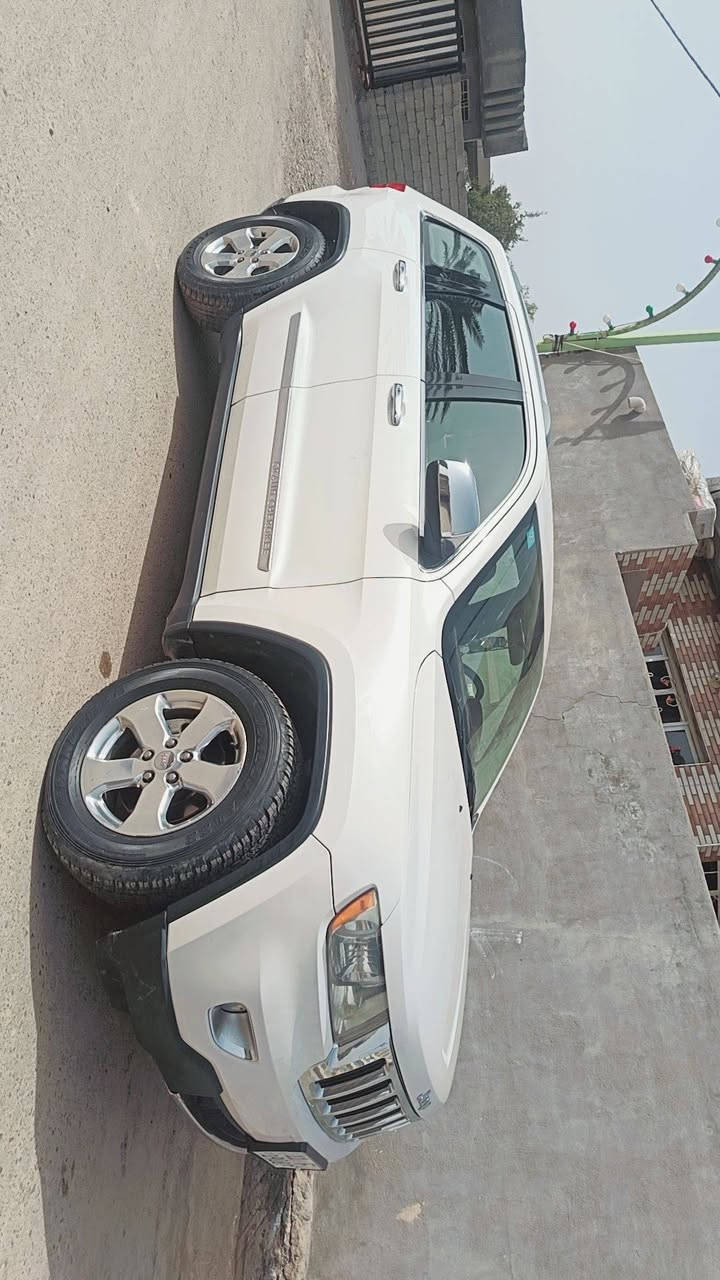 سلام عليكم للبيع جيب لاريدو 2011كلين رقم بغداد دولي بسمي خوان لسياره نظيفه جدا وكلشي على لبلادي ماشيه 145مكينه وكير مكفولات مكينه 3600 6 ستندر صدر امامي وخلفي نضيف تبريد تدفئا شغل مواصفات مول عده لفتحه شاشه لمس كامره دواره بصمه تشغيل تحكمات ستيرن كشنات جلد كشنات كهرباء يدات نيكل وباقي الموصفات المعروفه لمكان بغداد لسعر 170 وبيه مجال بسيط رقم تليفون ***********
