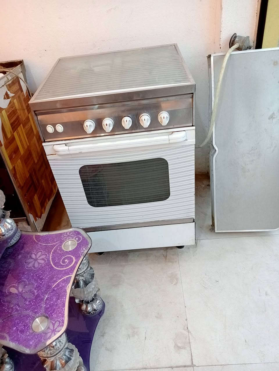 للبيع طباخ تركي باب أول عالشعل عيون وفرن 75 ماكنة خياطه 50 سيت طبلات عدد خمسه 35 طباخ منظدي 35 كنتور بابين 75 بوفيه مترين ونص 75 وباقي الأسعار بالتعليقات المكان حي المعلمين


**إذا كنت صاحب هذا الإعلان وتريد حذفه لأي سبب، رجاءا أرسل رسالة إلى الدعم الفني**