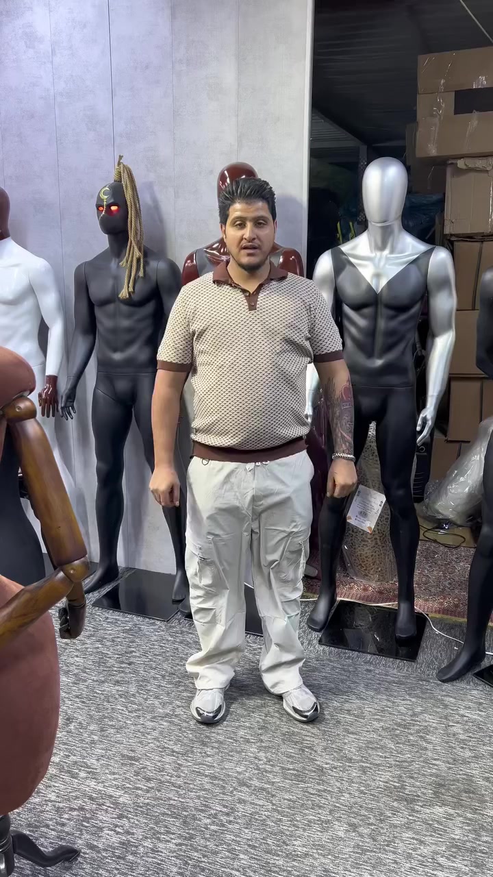 انطاليا  مختصيين لتجارة انواع المليكانات
الرجالية والنسائية والاطفال
للحجز /*********** /***********
يوجد توصيل لجميع العراق
جمله مفرد 
بغداد مخازن الشعب
..
