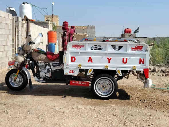 سلام عليكم ستوته للبيع موديل 2022الداجه كفاله محرك ٢٤مبدل بيها بس ولفات المكان الرفاعي س 2700 وبيها مجال ***********
