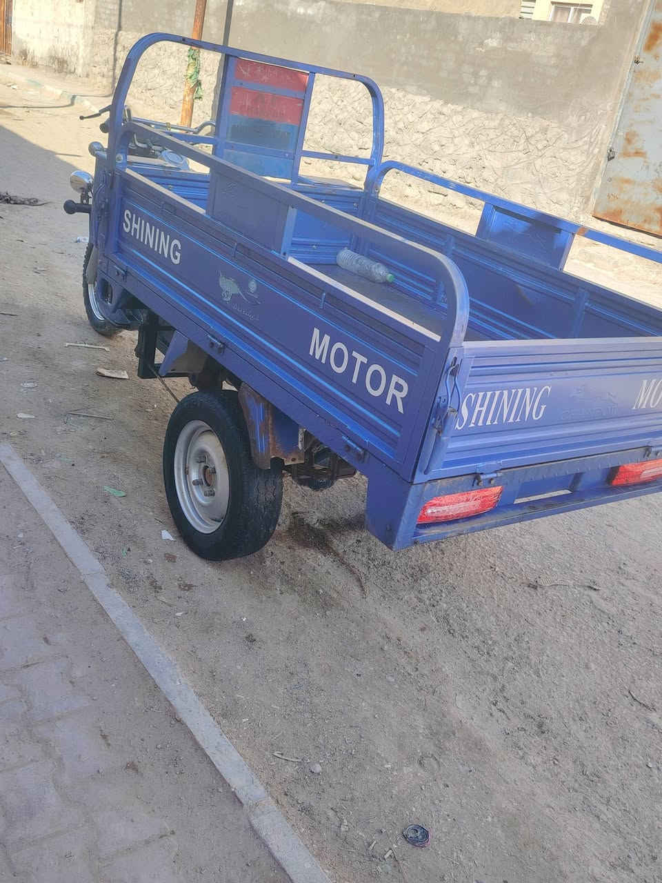 السلام عليكم موديل 23 اوراق اصولي شاصي مكفول كفاله عامه محرك ميتين
***********
