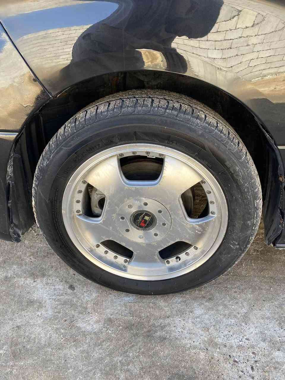 ويل ياباني للبيع حجم ١٧ بدون عوج بدون ضربه بدون تعديل هوه وتايراته نضاف للمراوس بويل شاهينه دنك او اي ويل ثاني مكاني بصرة
***********
