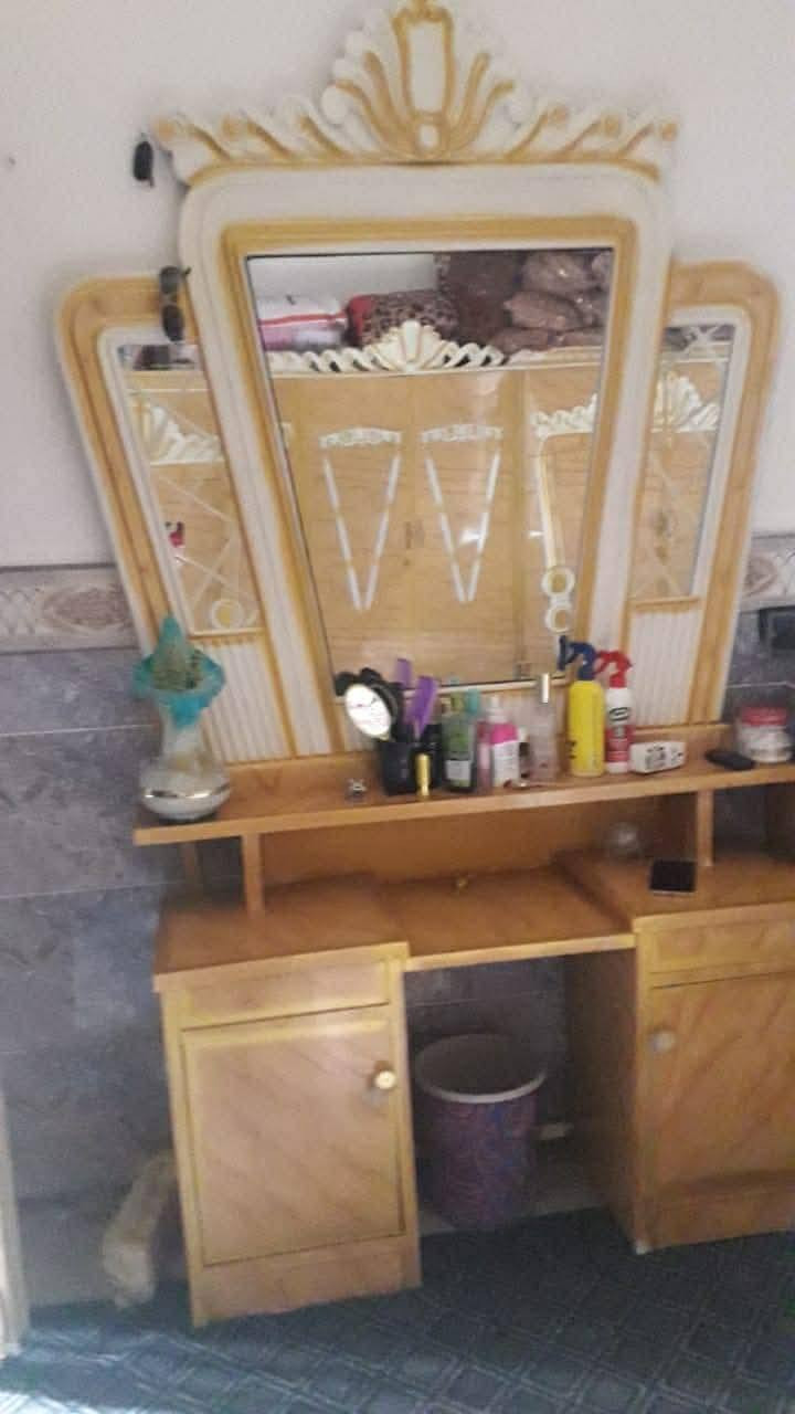 لللبيع غرفه نوم سوكي سعر ٥٥٠ وبيه مجال ع خاص
المكان فلوجه حي المختار
*********** للاستغسار
