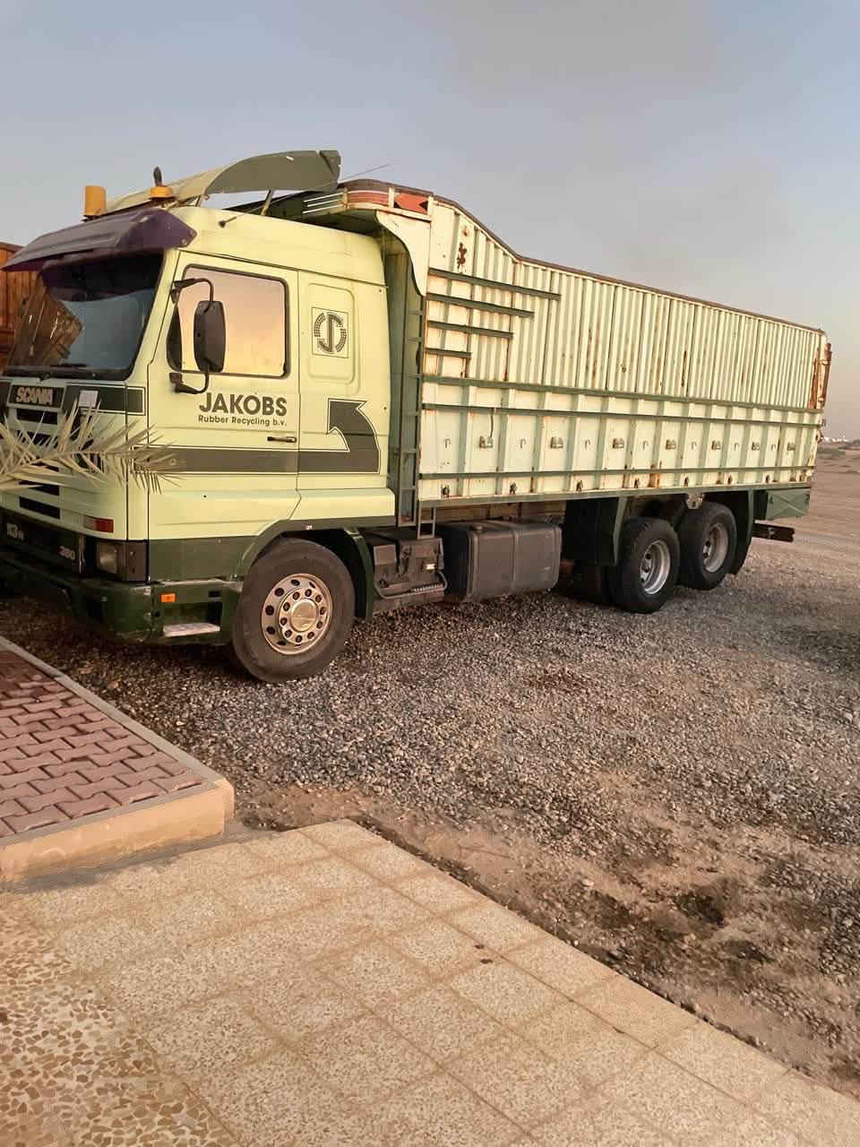 سكانيا 113 
موديل 95 
كير4.4
رتايدر بمب كهربائي
محرك بلادي جاهز للعمل 
السعر 275
للأستفسار: ***********
