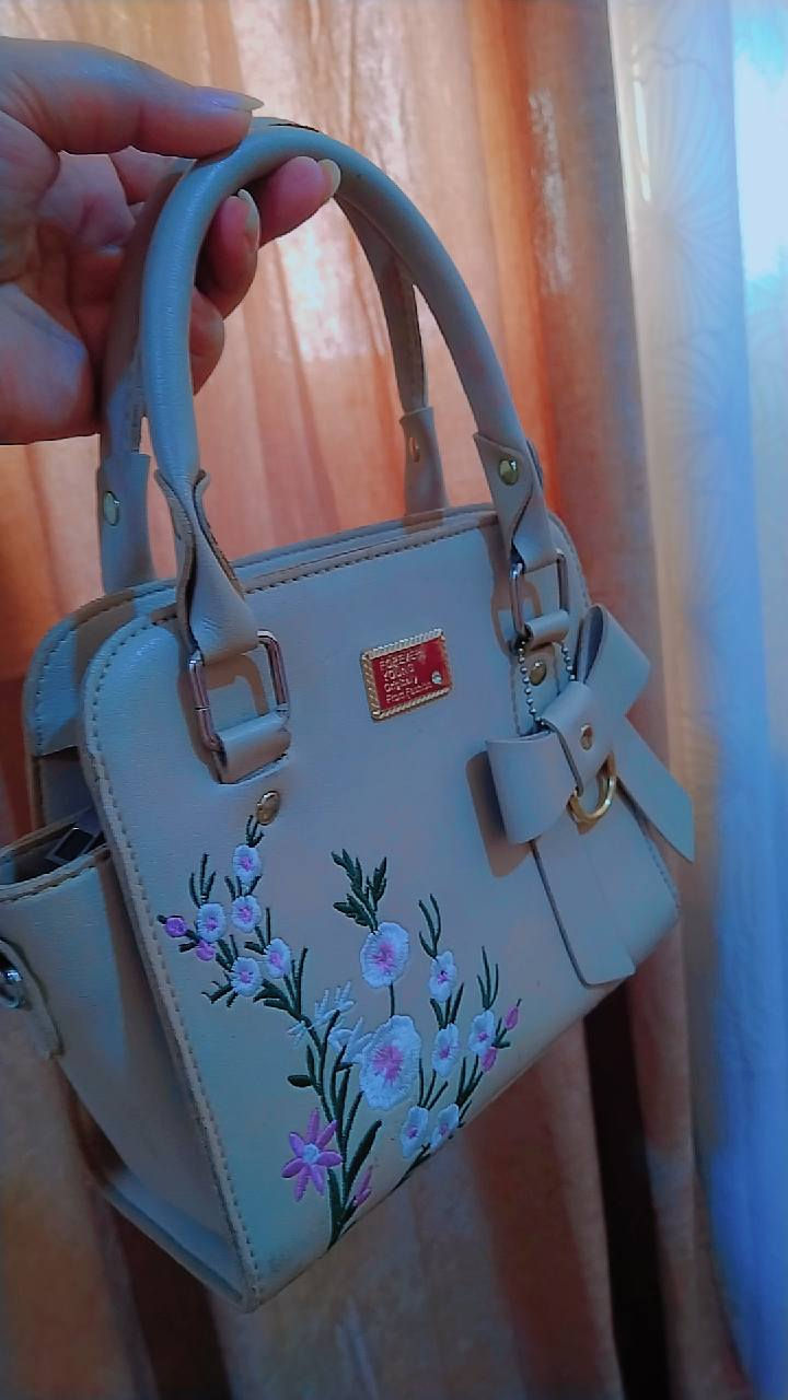 جنط واحذيه بسعر كولش مناسب ع 3 الف القطعه


**إذا كنت صاحب هذا الإعلان وتريد حذفه لأي سبب، رجاءا أرسل رسالة إلى الدعم الفني**