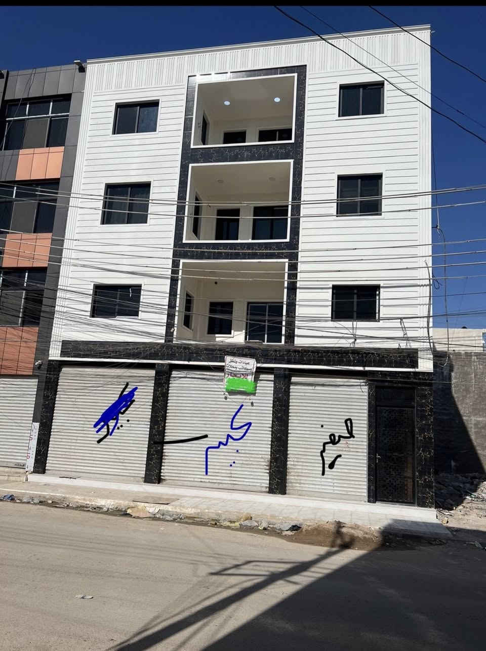 محلين للايجار  .                                                                 الدوره. حي دجله  بصف البعيثه شارع الابداع    
 المساحه الصغير 240&5  الكبير 370&12
السعر  الصغير 300 الف     الكبير 500الف 
هـ/***********. 
اذا لم يتم الرد اتصال وتساب
