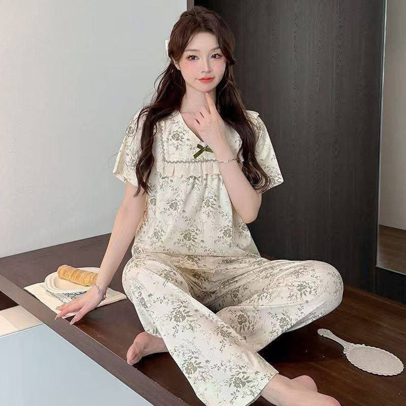 #مو بس ملابس… إحساس كامل 💕
توفر تراك درجة اولى ،قماش كلنس ، قياسات ستندر ،سعر الدرزن 62 تجهيز درزن او نص درزن جملة فقط وبأنسب الاسعار #لتفوتين العرض 📢📢 
#توصيل جميع محافظات العراق 🚛


**إذا كنت صاحب هذا الإعلان وتريد حذفه لأي سبب، رجاءا أرسل رسالة إلى الدعم الفني**