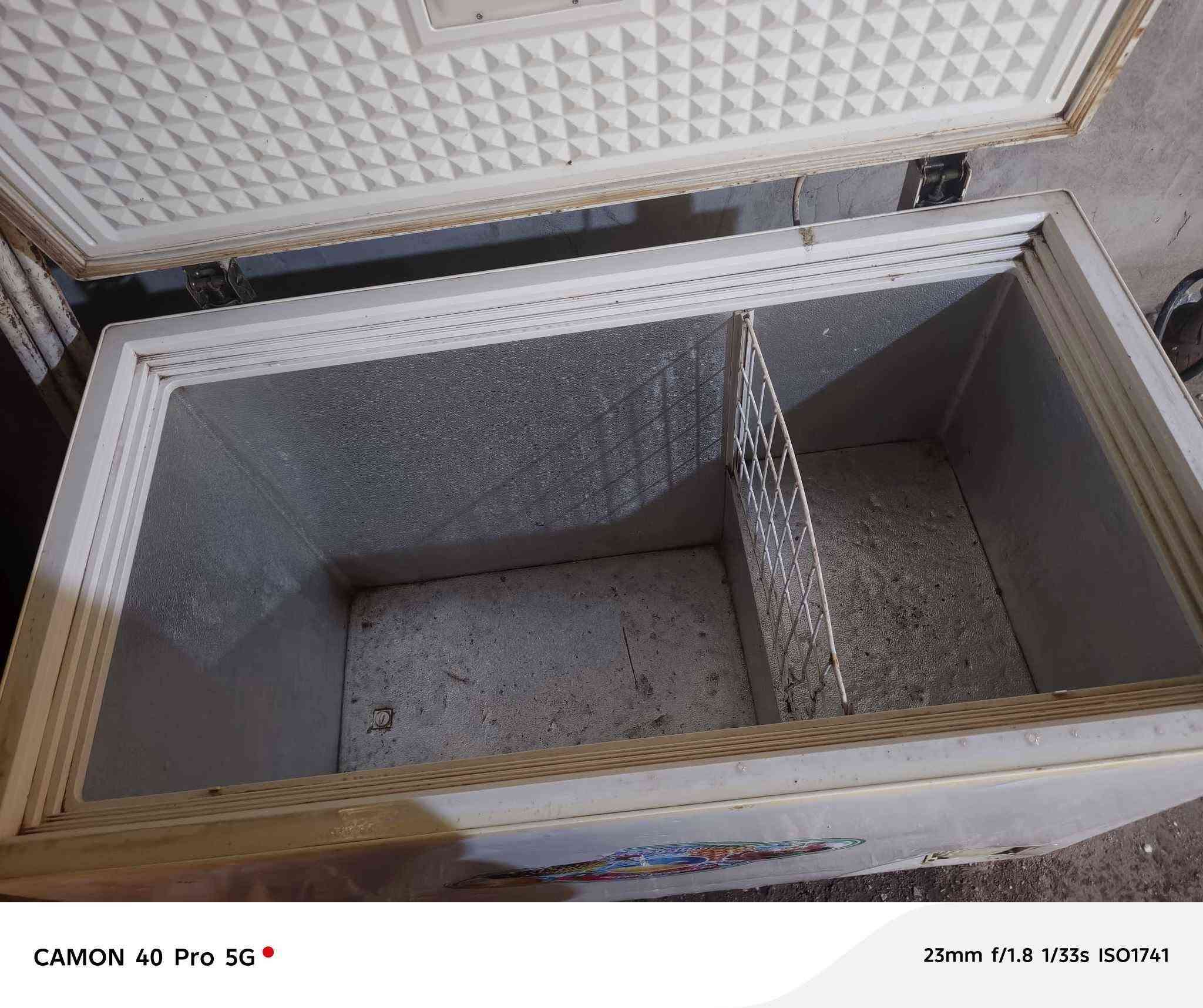 مجمده كل عطل ما بيها نظافه 75% تبريد فول فقط الزجاج الفوق مكسور تقدر تبدله او تخلي لزقه فوقه وسعر اللصقه 1000 دينار مجمده ما داخله للتصليح انت يجي وتشوفه بعينك مثل ما واضح بالصوره وتيجي وتشوف البصرة, العراق


**إذا كنت صاحب هذا الإعلان وتريد حذفه لأي سبب، رجاءا أرسل رسالة إلى الدعم الفني**