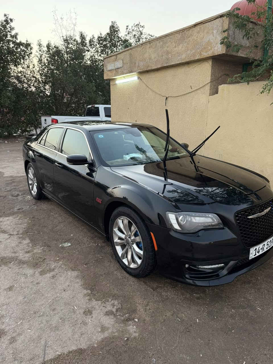 السلام عليكم اوباما 2013اصل وارد كندي مكينه هيمي حادث جاملغ وبنيد وبيها مكانات صبغ جمالي فقط سياره جاهزه مكينه كير حداده تخم تاير تبريد ثلج سياره فول موصفات للخير بيع مراوس جارجر حته لو معلايه سعر150وبيها مجال بصيط العنوان البصره رقم *********** بي واتساب
